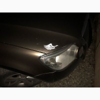 Наклейка на авто Крылья на зеркала заднего вида, на эмблему авто