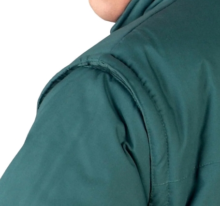 Фото 3. Зимняя куртка с отстёгиваемыми рукавами рабочая Reis Czapla зеленого цвета