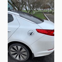 Наклейка на авто на крышку бака Белая светоотражающий эффект