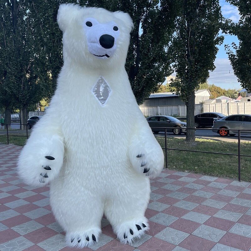 Фото 4. Начните продвижение с надувным костюмом белого медведя