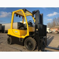 Вилочный погрузчик Hyster с мачтой триплекс и боковым смещением