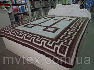 Фото 2. Жаккардовые одеяла и пледы