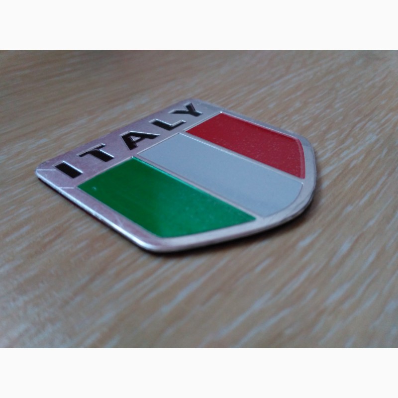 Фото 7. Наклейка Флаг Италии Алюминиевая на авто