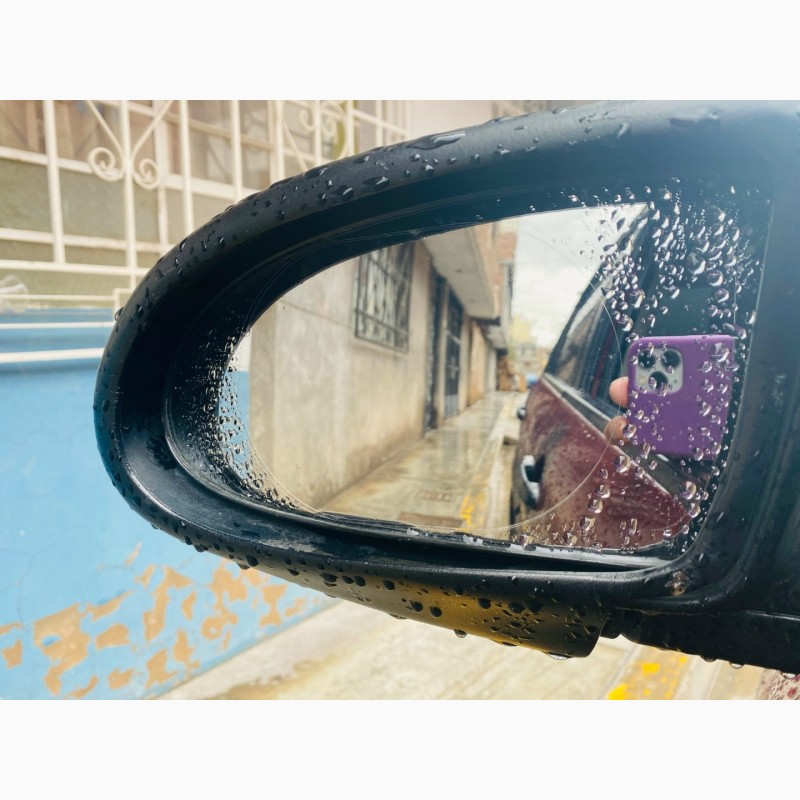 Фото 7. Водонепроницаемая Пленка на зеркала авто против капель дождя