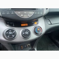 Продам Toyota Rav4 2.0 газ бензинx2A