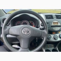 Продам Toyota Rav4 2.0 газ бензинx2A