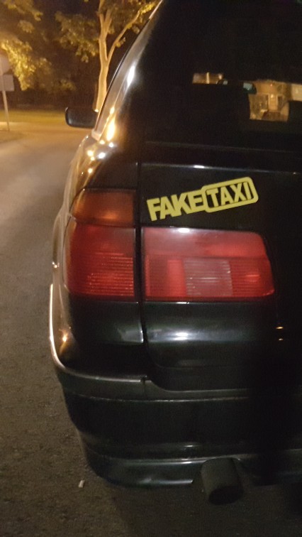 Фото 4. Наклейка на авто FakeTaxi Белая, Желтая светоотражающая Тюнинг авто