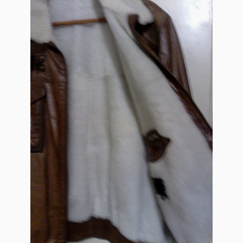 Фото 4. Куртка короткая, стильная, кожа, натуральных мех. Размер 48. Немного б/у