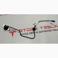 Камера заднего вида (с царапиной) Tesla model X S REST 1061269-00-D 1061269