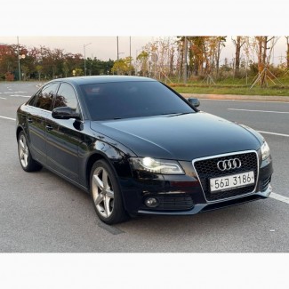 Продам 2011 Audi A4 ouattro base