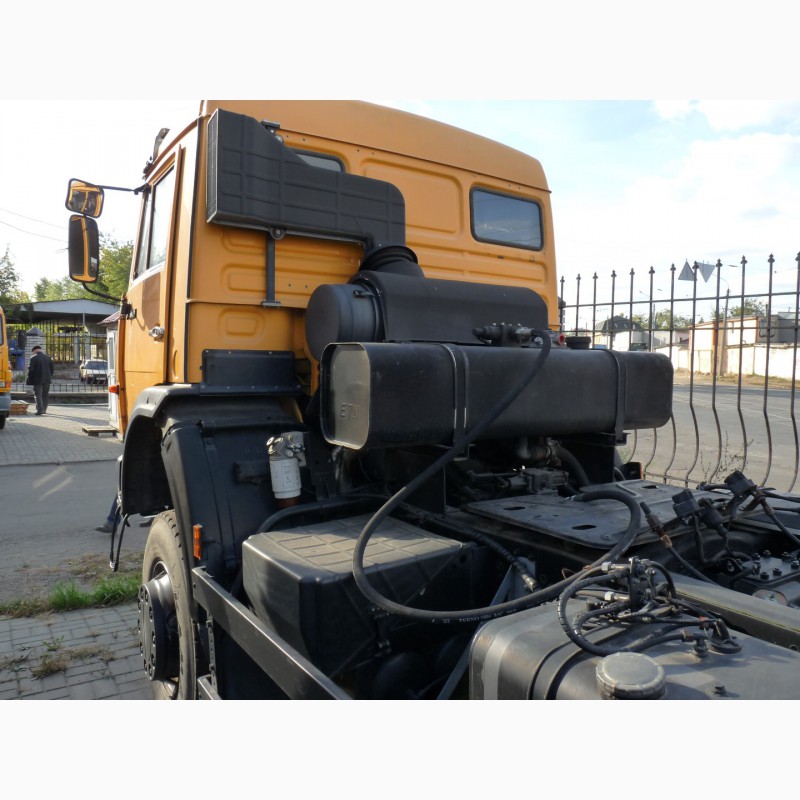 Фото 8. Седельный тягач 6х6 с фаркопом и лебедкой на базе КамАЗ-65111