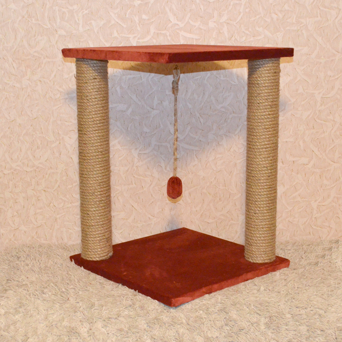 Фото 4. Когтеточка с двумя столбами и квадратной лежанкой