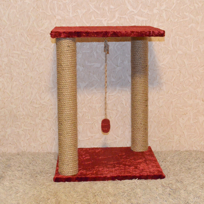Фото 9. Когтеточка с двумя столбами и квадратной лежанкой