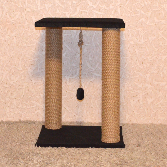 Фото 10. Когтеточка с двумя столбами и квадратной лежанкой