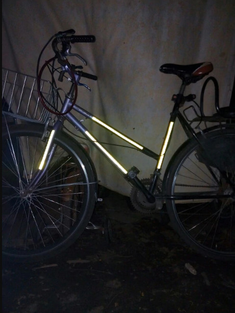 Фото 3. Светоотражающая полоска на велосипед длина 7.90 м. Белая