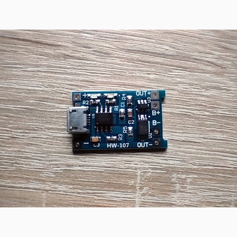 Фото 8. Контроллер заряда TP4056 Micro USB 1A 18650 для литиевых LI-ION аккумуляторов