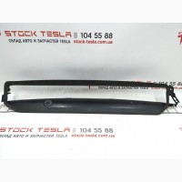 Диффузор передний радиатора охлаждения основного Tesla model S REST 1057847