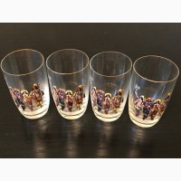 Набоp стеклянных стаканчиков с изображением 4-х мушкетеров