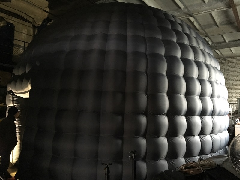 Фото 10. Надувная палатка Иглу Igloo inflatable tent украинского производства