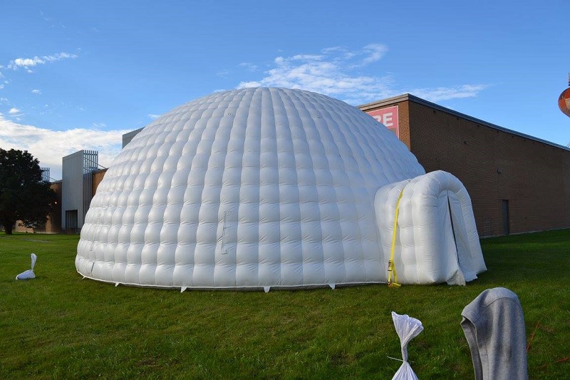Фото 2. Надувная палатка Иглу Igloo inflatable tent украинского производства