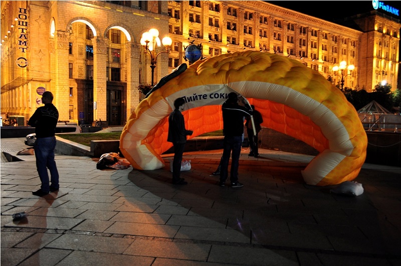 Фото 3. Надувная палатка Иглу Igloo inflatable tent украинского производства
