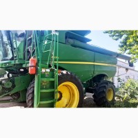 Комбайн зернозбиральний John Deere S670